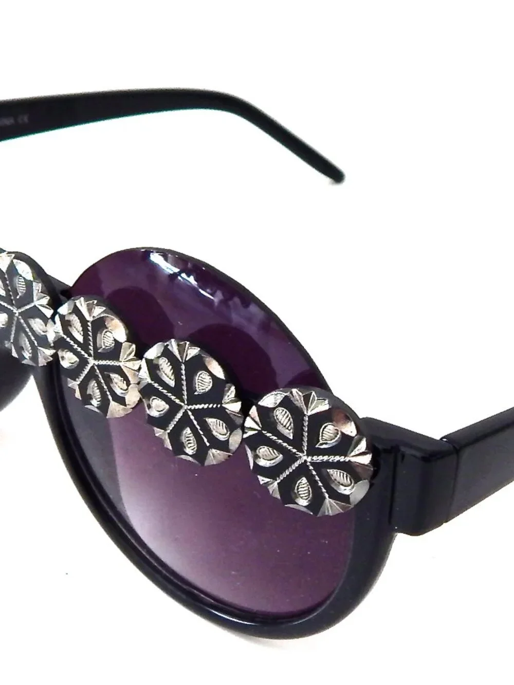 GASOLINE GLAMOUR black acrylic
